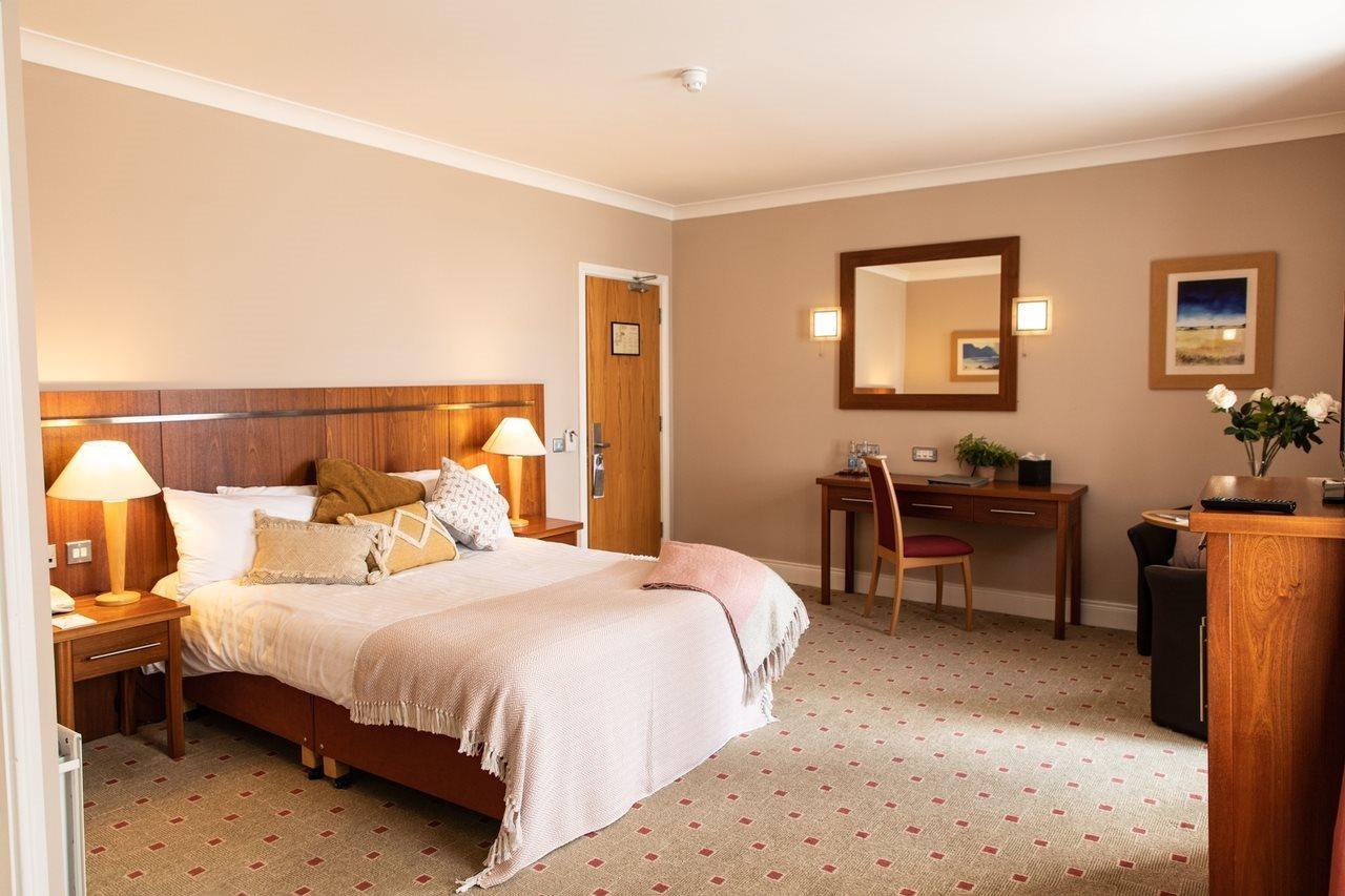 Lahinch Coast Hotel And Suites Exterior photo