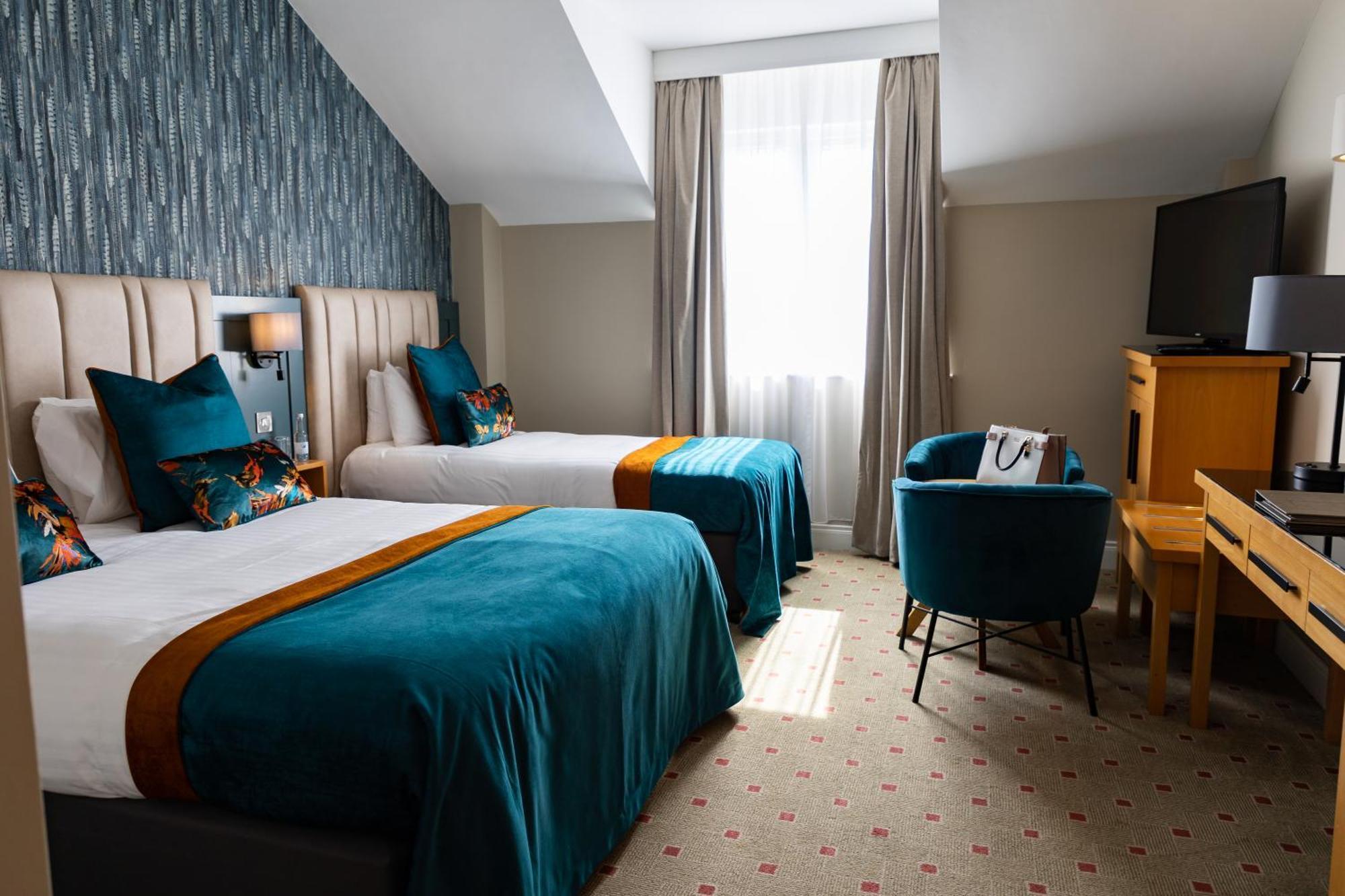 Lahinch Coast Hotel And Suites Exterior photo